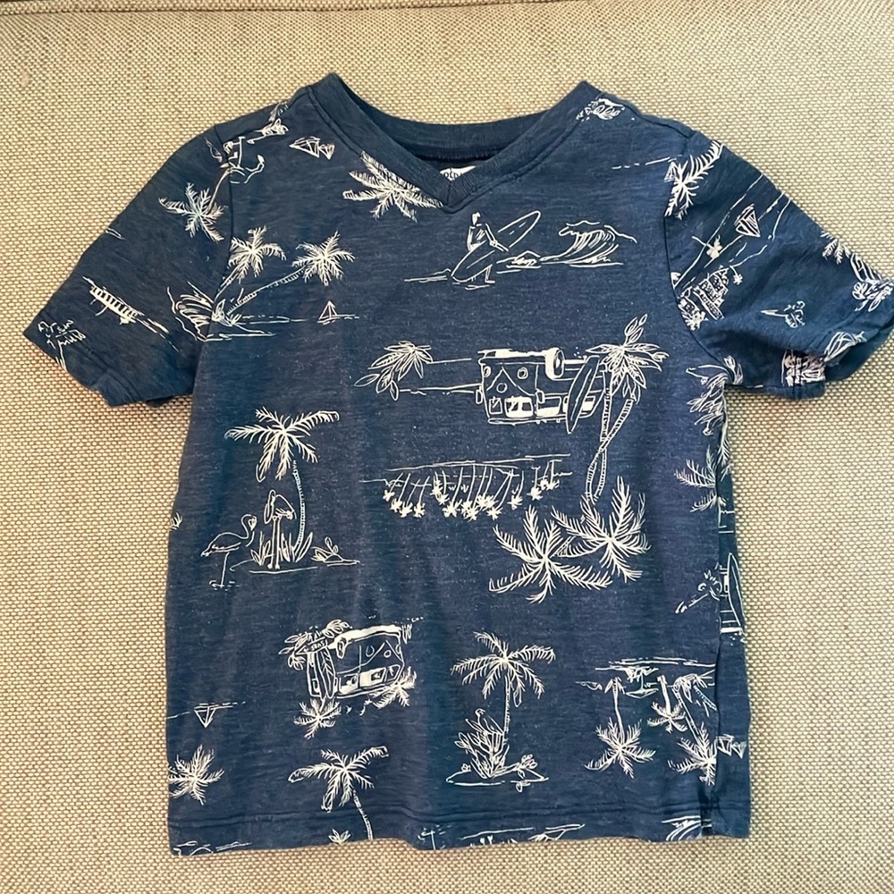 Old Navy T-Shirt, size 2T